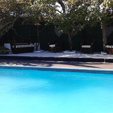 Port House Hotel Bloubergstrand Exterior photo