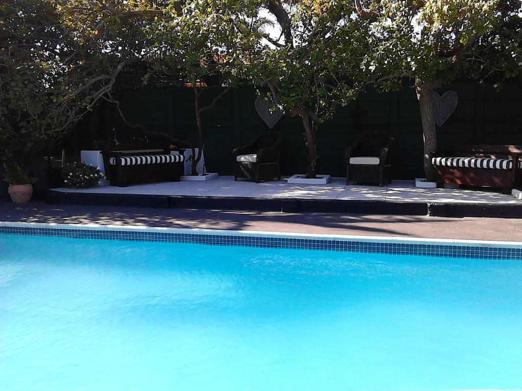 Port House Hotel Bloubergstrand Exterior photo